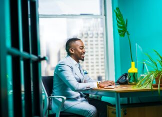 Doctors Suggest This Ergonomic Office Setup