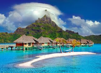 Cut Your Vacation Costs With These Traveling Hacks